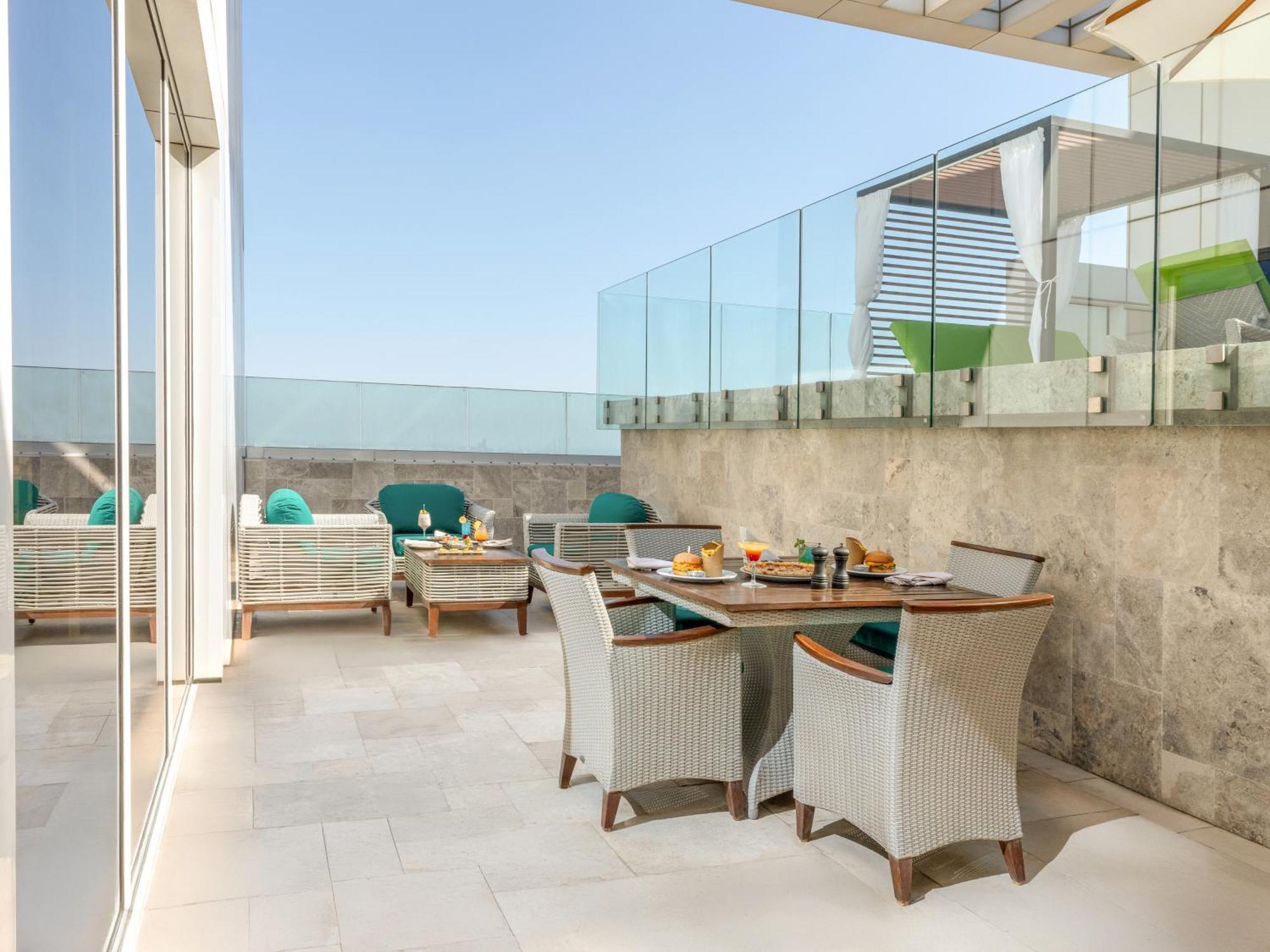 Swiss-Belsuites Admiral Juffair Al-Manamah Bagian luar foto